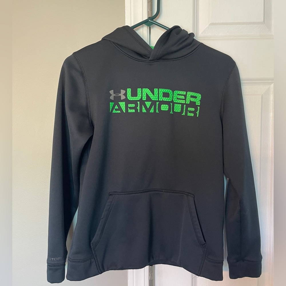 Boys UA Hoodie - L